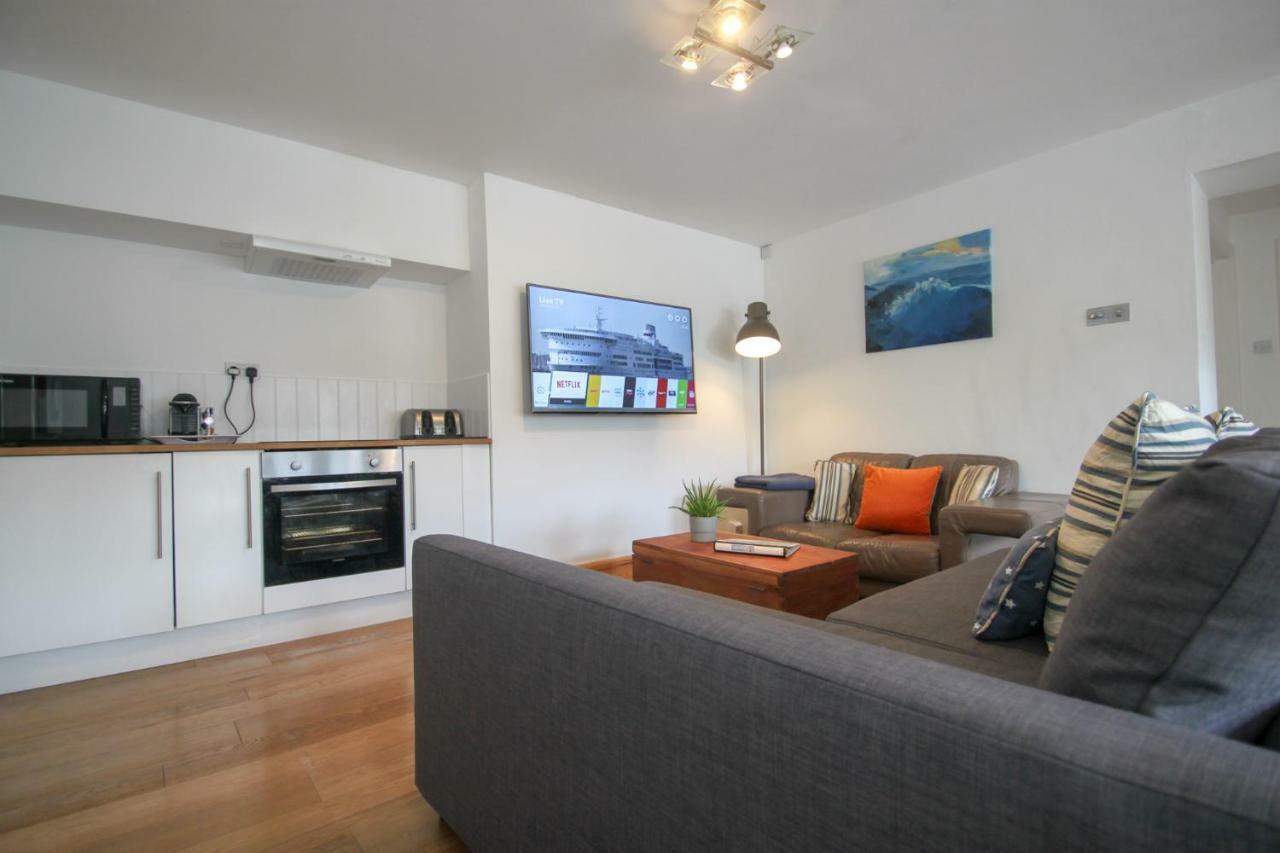 Just B -Town Centre, 2 X Double Bedroom Apartment With Smart Tv, Full Kitchen & Great 1400 Power Shower! St Elmo Cottage ดาร์ตมัธ ภายนอก รูปภาพ